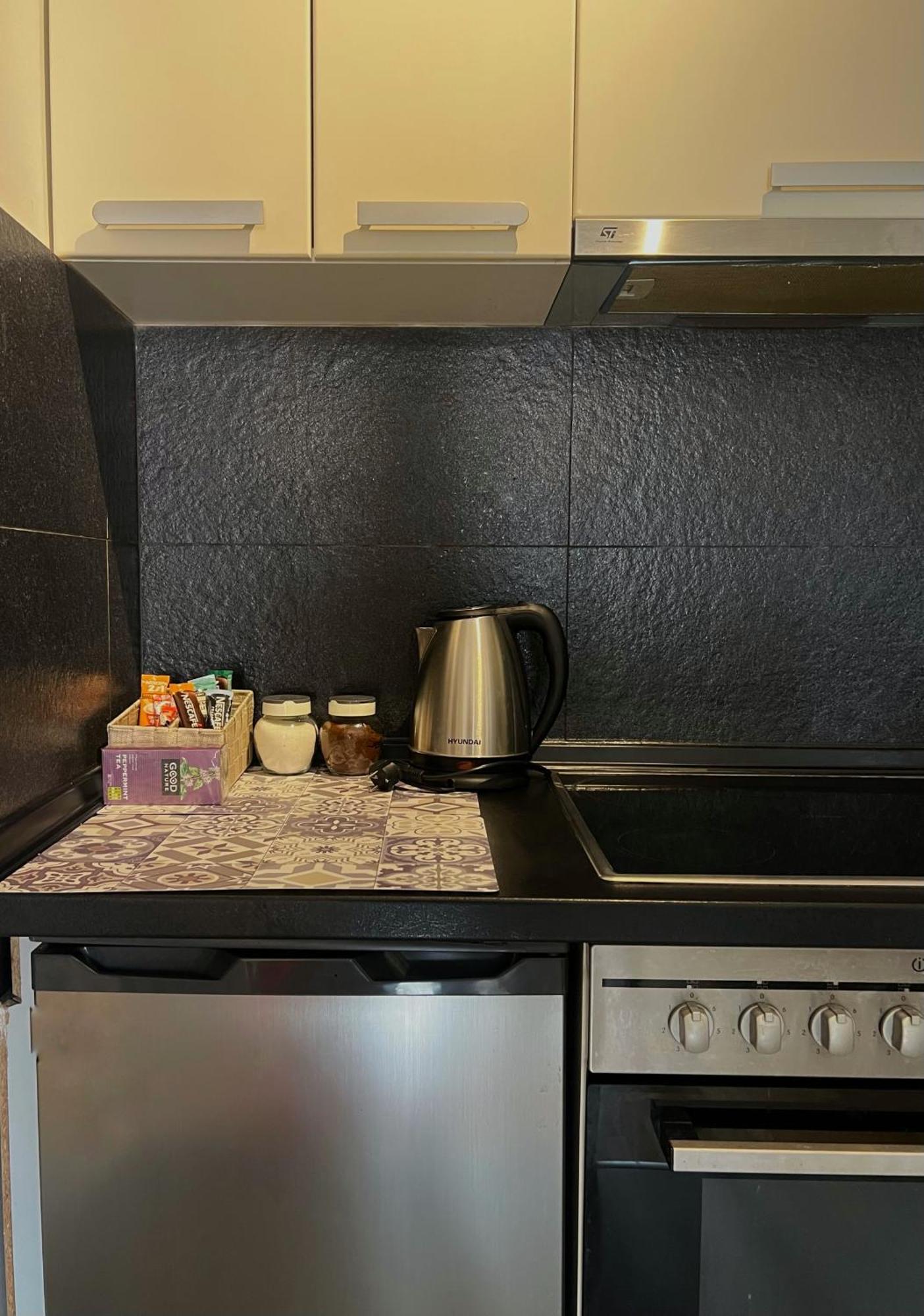 Urban Joy Skopje Apartment ภายนอก รูปภาพ